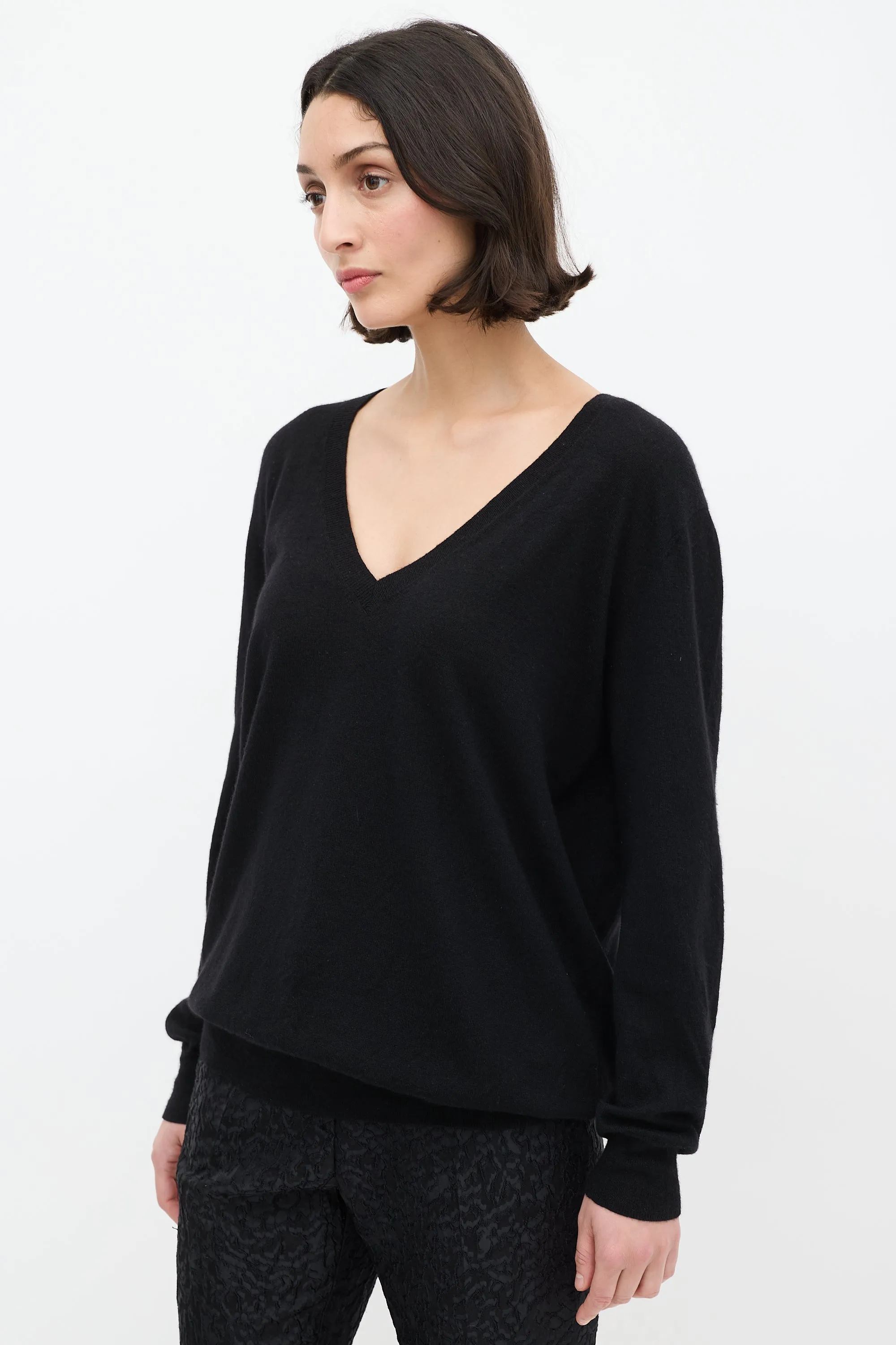 Black Cashmere & Silk V-Neck Sweater
